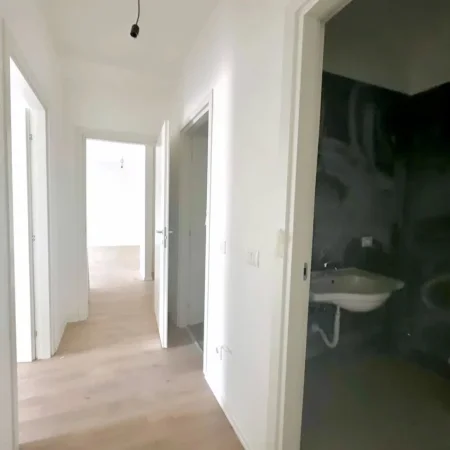 Tirane, shitet apartament 2+1 , 119 m² 179.000 € (Bulevardi i Ri)