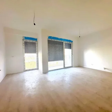 Tirane, shitet apartament 2+1 , 119 m² 179.000 € (Bulevardi i Ri)