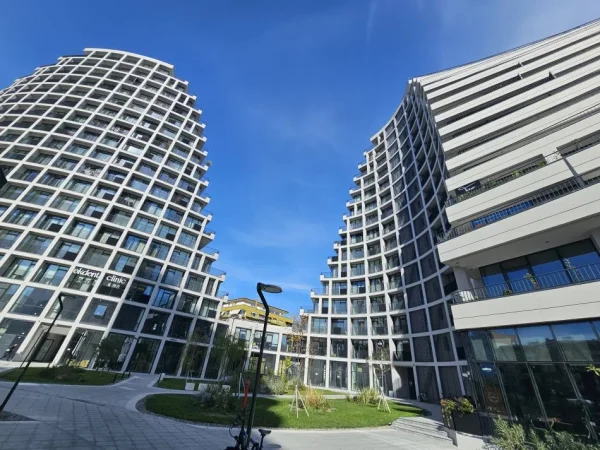 Tirane, shitet 1+1+Ballkon Kati 6, 260.000 € (LAKE VIEW, LIQENI TIRANES)