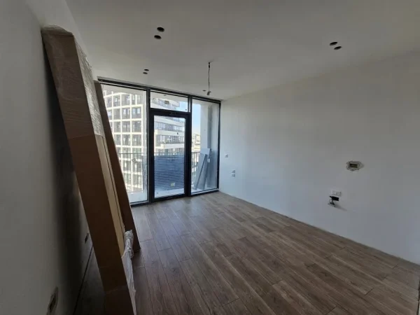 Tirane, shitet 1+1+Ballkon Kati 6, 260.000 € (LAKE VIEW, LIQENI TIRANES)