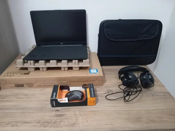 Vlore - Lungomare - Uji i Ftohte, shes Laptop Laptop I ri Marka HP