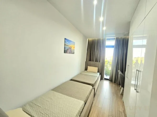 Tirane, jap me qera apartament 2+1+POST PARKIMI , 88 m² 1.300 € (Lake View Residence, Liqeni i Tiranës)