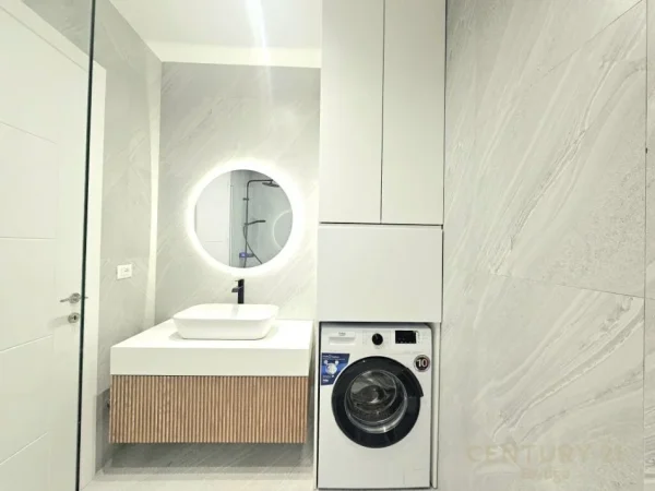 Tirane, jap me qera apartament 2+1+POST PARKIMI , 88 m² 1.300 € (Lake View Residence, Liqeni i Tiranës)