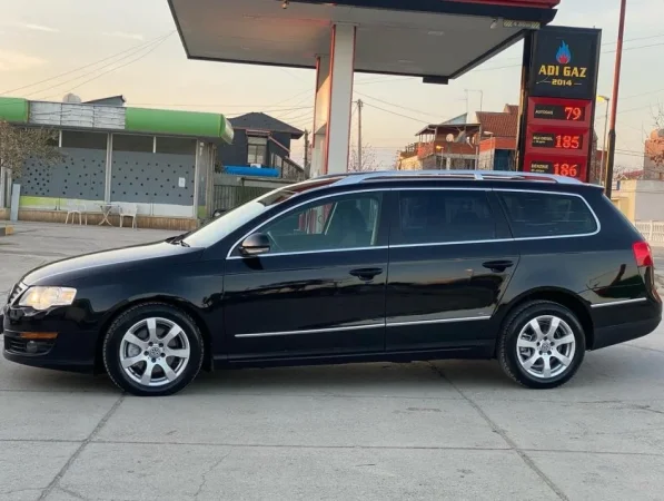 Tirane, shitet makine Volswagen Passat Nafte, blu e errët manuale Kondicioner 318.420 km 3.800 €