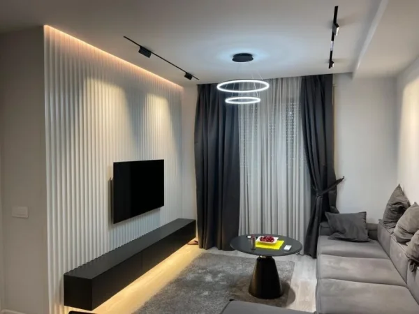 Tirane, jepet me qera apartament 2+1+Ballkon Kati 3, 105 m² 700 € (Porcelan)