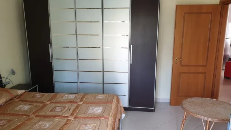 Vlore - Lungomare - Uji i Ftohte, shitet apartament+verande ,2+1+Ballkon Kati 2, 257000 € (SHkolla e Marines)