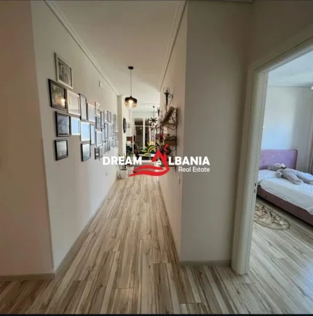 Vlore, shitet apartament 3+1 Kati 4, 148 m² 318.000 € (vlore)