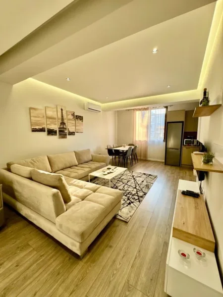Tirane, jepet me qera apartament 1+1+Aneks Kati 3, 72 m² 500 € (vasil shanto)