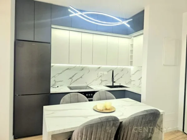 Tirane, jepet me qera apartament 2+1+ parkim,Kati 2, 88 m² 1.300 € (Lake View Residence)