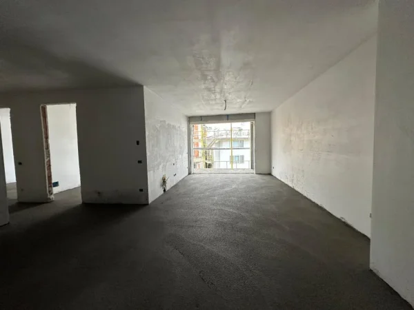 Tirane, shitet apartament 2+1 Kati 3, 115 m² 179.000 € (Rruga Bardhyl)