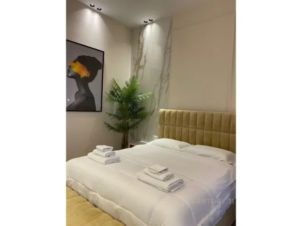 Vlore, Shiten 2 Studio me Verande pamje nga Deti dhe Post Parkimi, 112 m² 280.000 € (Radhime)