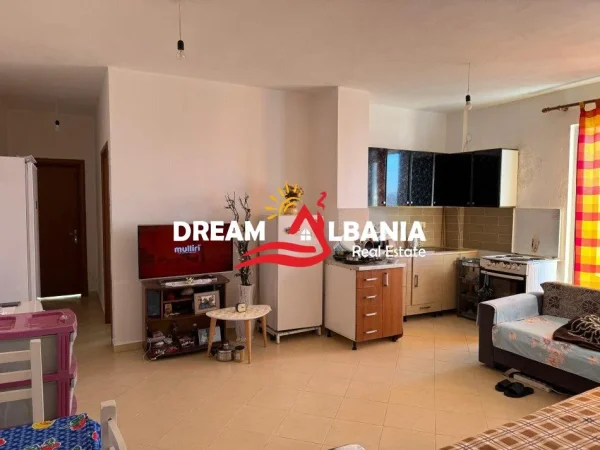 Tirane, shitet apartament 1+1 Kati 5, 74 m² 90.000 € (Fresk)