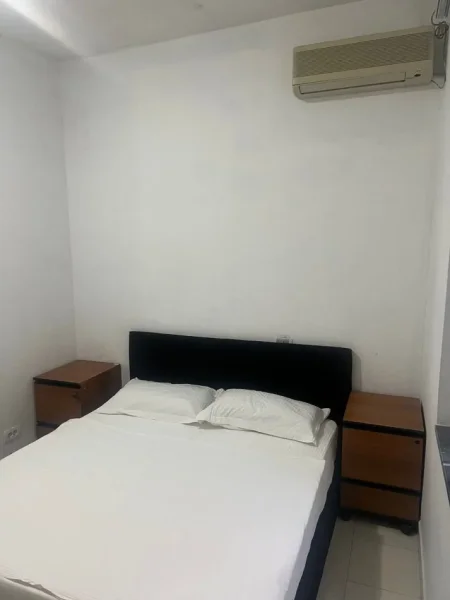 Tirane, jepet me qera apartament 3+1+Aneks+Ballkon Kati 1, 100 m² 800 € (selvia)