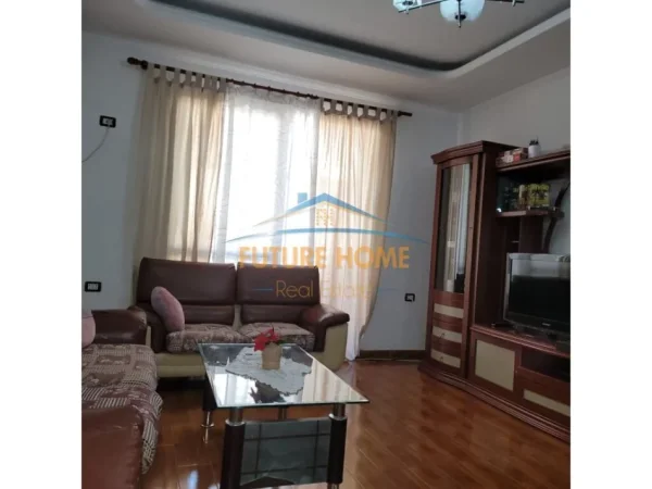 Tirane, shitet apartament 1+1+Aneks+Ballkon Kati 6, 75 m² 150.000 € (Komuna e Parisit)