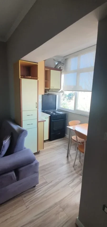 Tirane, jepet me qera apartament 1+1 Kati 2, 60 m² 350 € (Don Bosko)