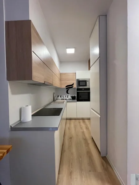 Tirane, jepet me qera apartament 1+1+Ballkon Kati 1, 60 m² 550 € (5 MAJI)