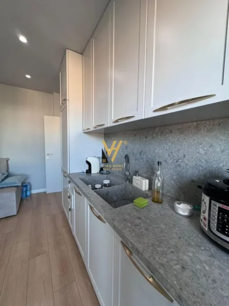 Tirane, shitet apartament 1+1+Ballkon Kati 4, 74 m² 135.000 € (BULEVARDI I RI)