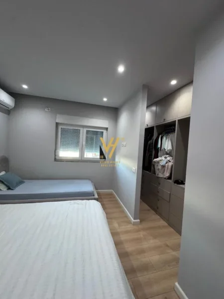 Tirane, shitet apartament 1+1+Ballkon Kati 4, 74 m² 135.000 € (BULEVARDI I RI)