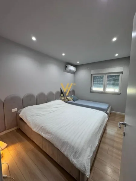 Tirane, shitet apartament 1+1+Ballkon Kati 4, 74 m² 135.000 € (BULEVARDI I RI)