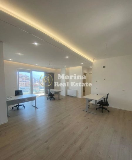 Tirane, jepet me qera ambjent biznesi Kati 1, 280 m² 3.000 € (Selvia)