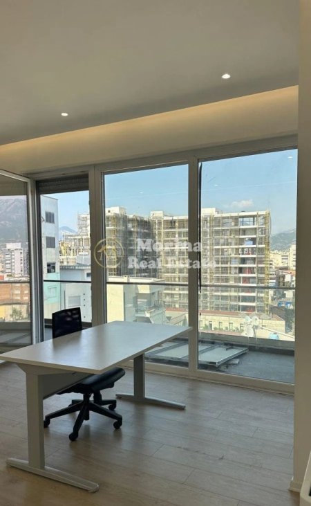 Tirane, jepet me qera ambjent biznesi Kati 1, 280 m² 3.000 € (Selvia)