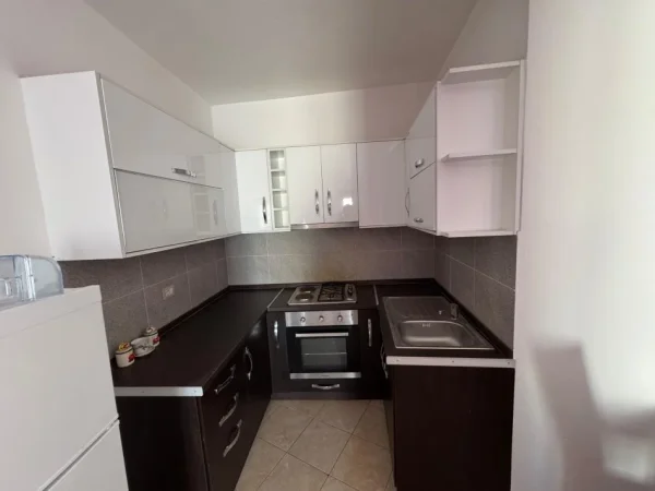 Durres, shitet apartament 1+1+Ballkon Kati 5, 70 m² 80.000 € (Fresk, Tirane)