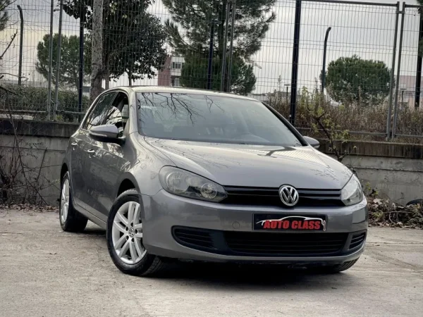 Tirane, shes makine VW GOLF VI Nafte, gri e erret manuale Klima 177.000 km 5.700 €