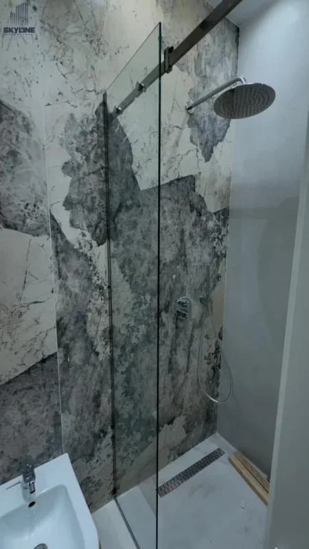 Tirane, shitet apartament 2+1+Ballkon Kati 2, 242.000 € (Liqeni Thate)