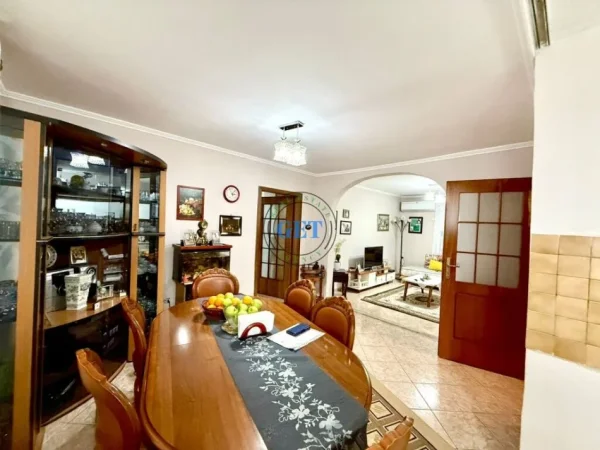 Durres, shitet apartament 3+1+2 +2Ballkone Kati 1, 135 m² 140.000 €