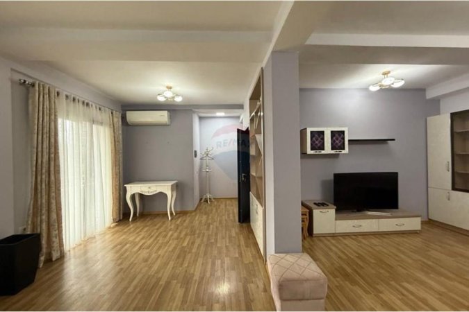 Tirane, jepet me qera Vile 3 Katshe , 164 m² 1.350 € (Jordan Misja, rruga e Burgut)