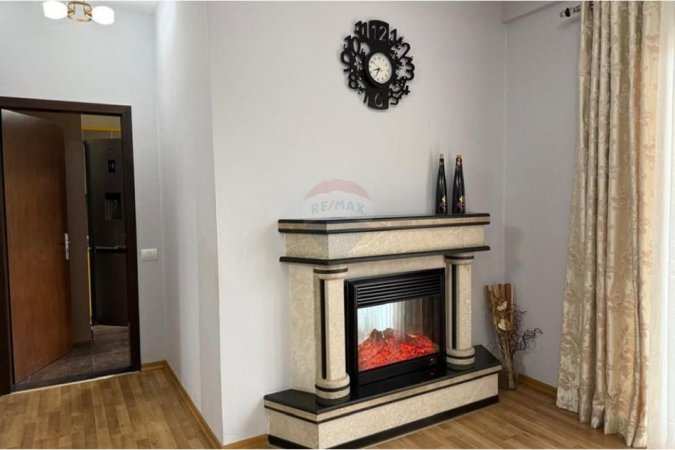 Tirane, jepet me qera Vile 3 Katshe , 164 m² 1.350 € (Jordan Misja, rruga e Burgut)