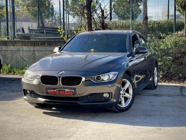 Tirane, shes makine BMW 320 D VITI 2012 , AUTOMAT, NAFTE, FULL OPTION Nafte, kafe automatik Klima 196.000 km 10.200 €