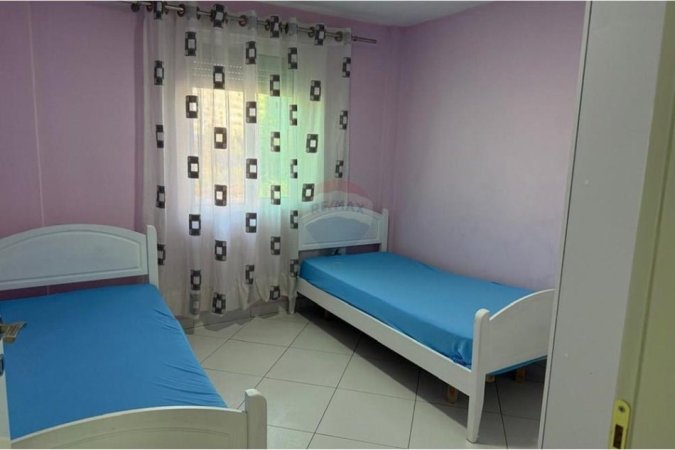 Tirane, jepet me qera apartament 2+1+Ballkon Kati 2, 140 m² 550 € (Don Bosko)