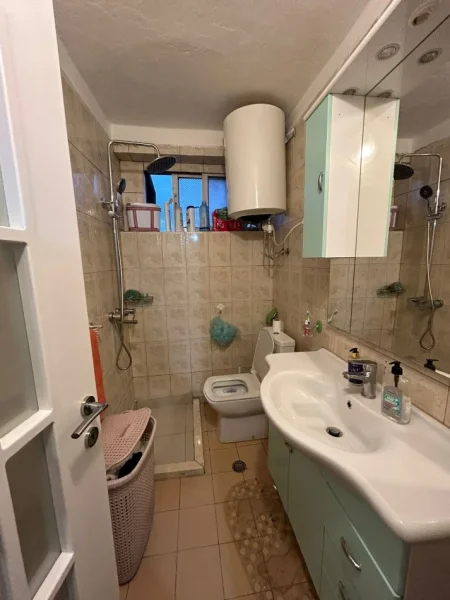 Tirane, shitet apartament 2+1 Kati 5, 63 m² 96.000 € (ish restorant durrsi ,te tirana bank)