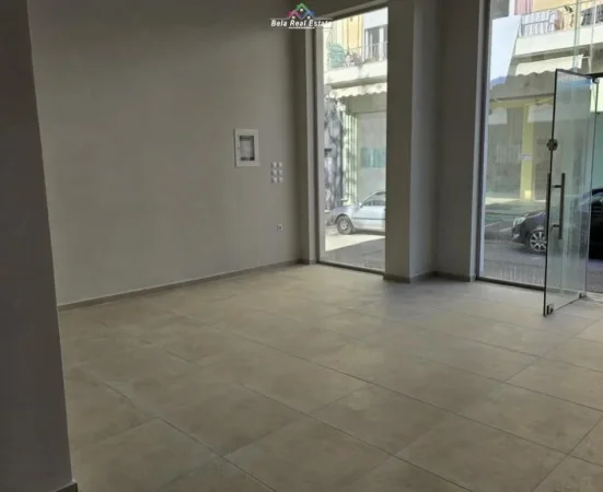 Tirane, shes dyqan Kati 0, 60 m² 103.000 € (alias)