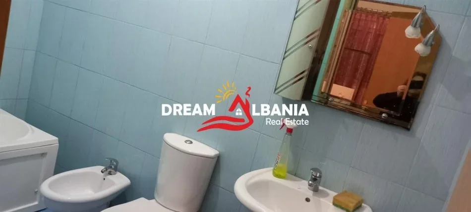 Tirane, jepet me qera apartament 2+1+Ballkon Kati 4, 107 m² 500 € (Astir, prane OZONE)