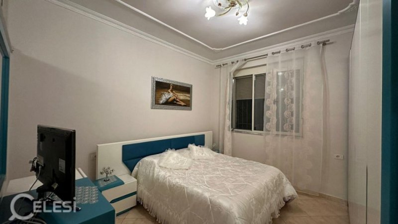 Tirane, jepet me qera apartament 1+1+Ballkon Kati 2, 65 m² 380 € (KINOSTUDIO)