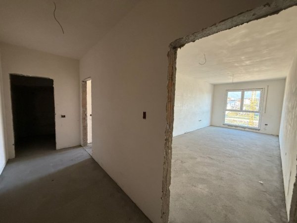 Tirane, shitet apartament 1+1+Ballkon Kati 1, 83 m² 100.260 € (Faea Paskuqan)