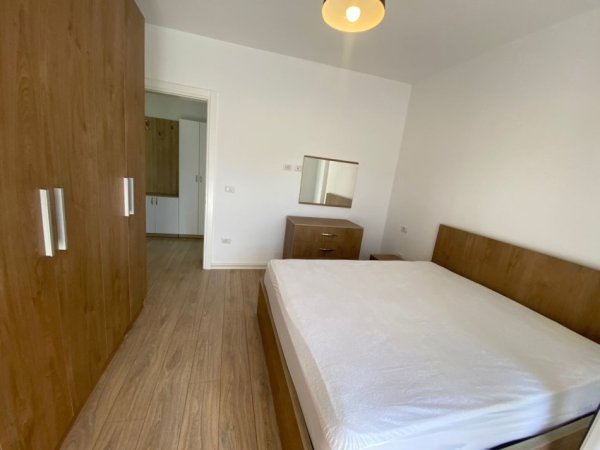 Tirane, shitet apartament 1+1+Ballkon Kati 4, 75 m² 135.000 € (Prapa kopeshtit Zologjik , Kompleksi Mateo ,Rr.e Kroit)