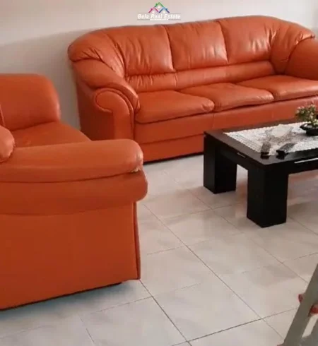 Tirane, jepet me qera apartament 2+1 Kati 5, 80 m² 450 € (ali demi)