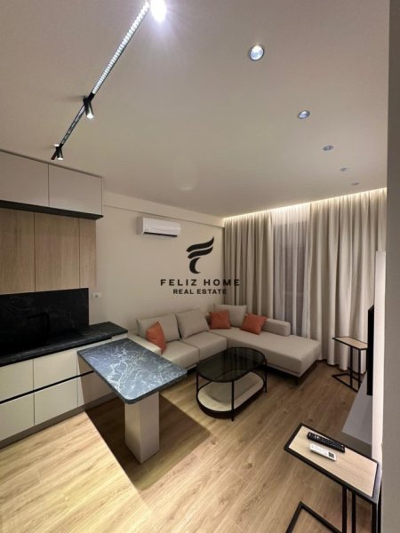 Tirane, jepet me qera apartament 1+1+Ballkon Kati 7, 53 m² 500 € (ALI DEMI)