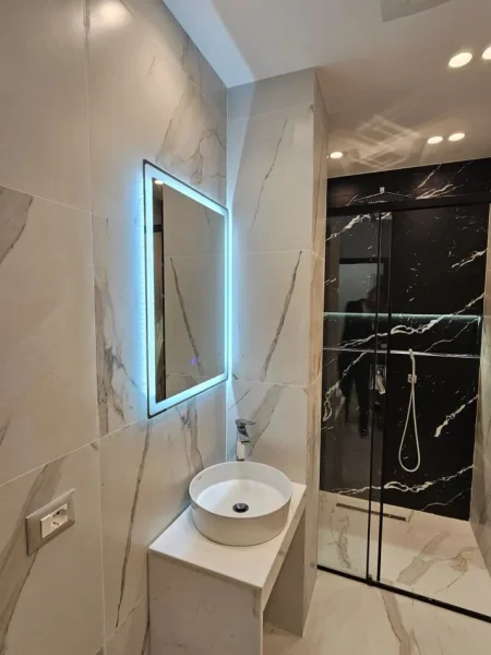 Tirane, jepet me qera apartament 2+1+Ballkon Kati 2, 95 m² 600 € (LIQENI I THATE)