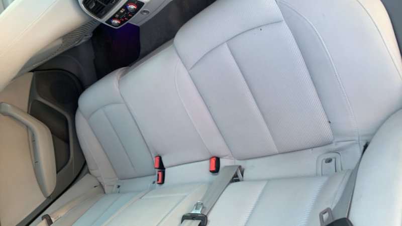 Korce, shitet makine Audi A6 limozine Nafte, gri metalizato tiptronik Klima 350000 km 11.500 €