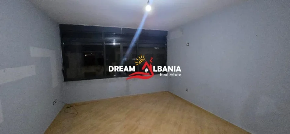 Tirane, shitet apartament 2+1+Ballkon Kati 6, 107 m² 134.000 € (Ne Astir)