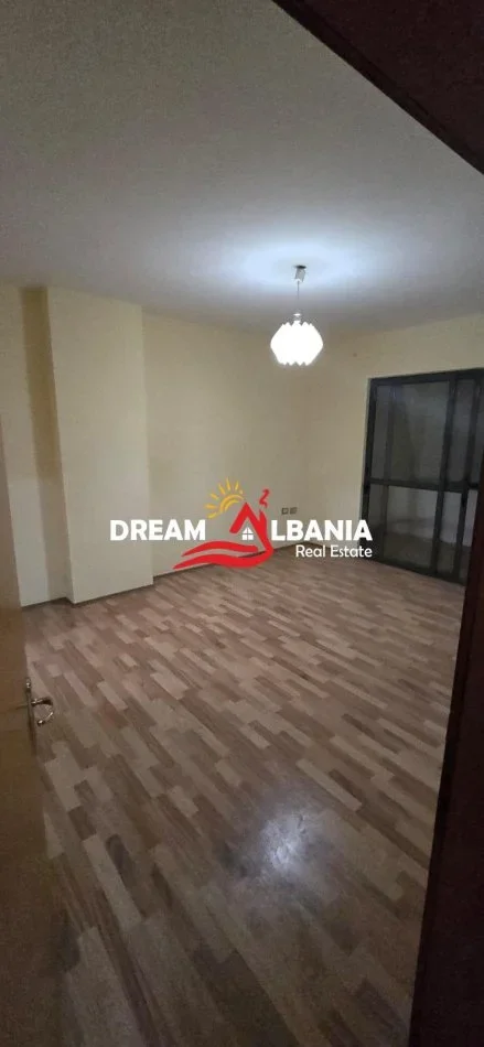 Tirane, shitet apartament 2+1+Ballkon Kati 6, 107 m² 134.000 € (Ne Astir)