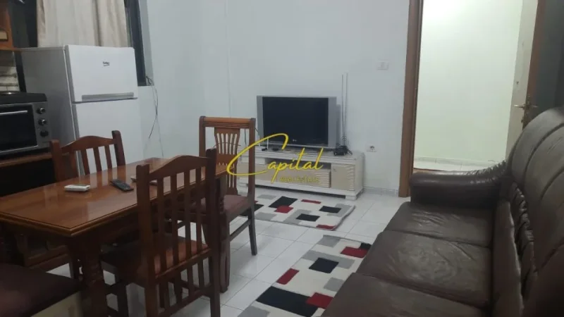 Tirane, jepet me qera apartament 1+1 Kati 1, 63 m² 500 € (QENDER)