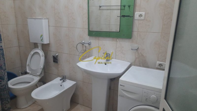 Tirane, jepet me qera apartament 1+1 Kati 1, 63 m² 500 € (QENDER)