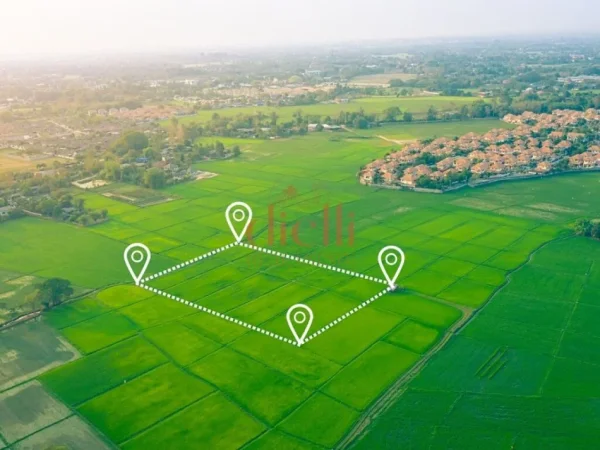 Korce, shitet truall , 6.340 m² (ne Korce)