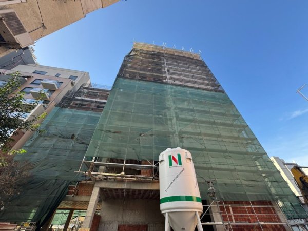 Tirane, shitet apartament Kati 1, 118 m² 230.000 € (PAZARI I RI)