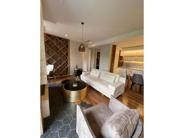 Tirane, jepet me qera apartament 1+1+ post parkimi, Kati 7, 88 m² 1.300 € (Park Gate)